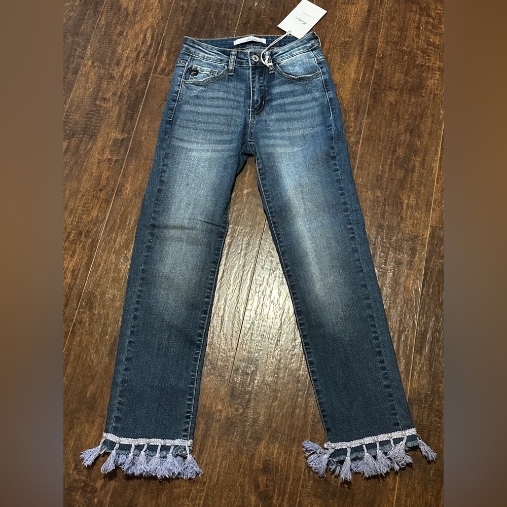 NWT KanCan Boho Tasseled Raw Hem Mid-Rise Ankle Denim Jeans Women’s 0/23